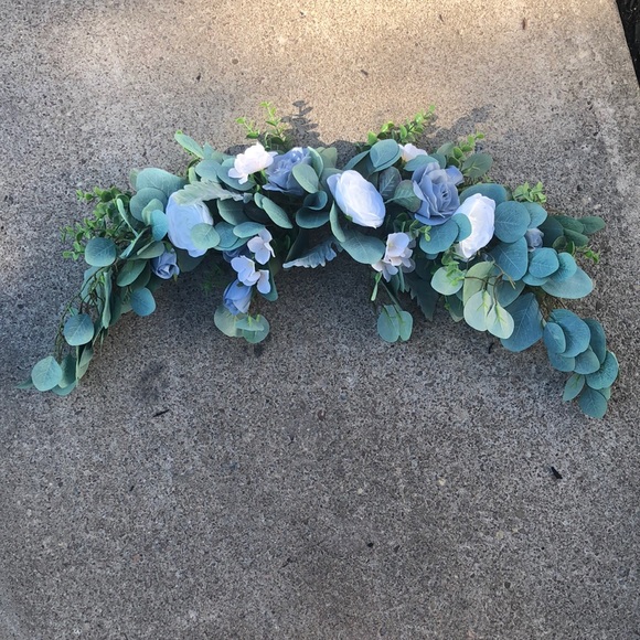 Other - Gorgeous Blue and white Rose Swag, Used once for wedding, 36” long